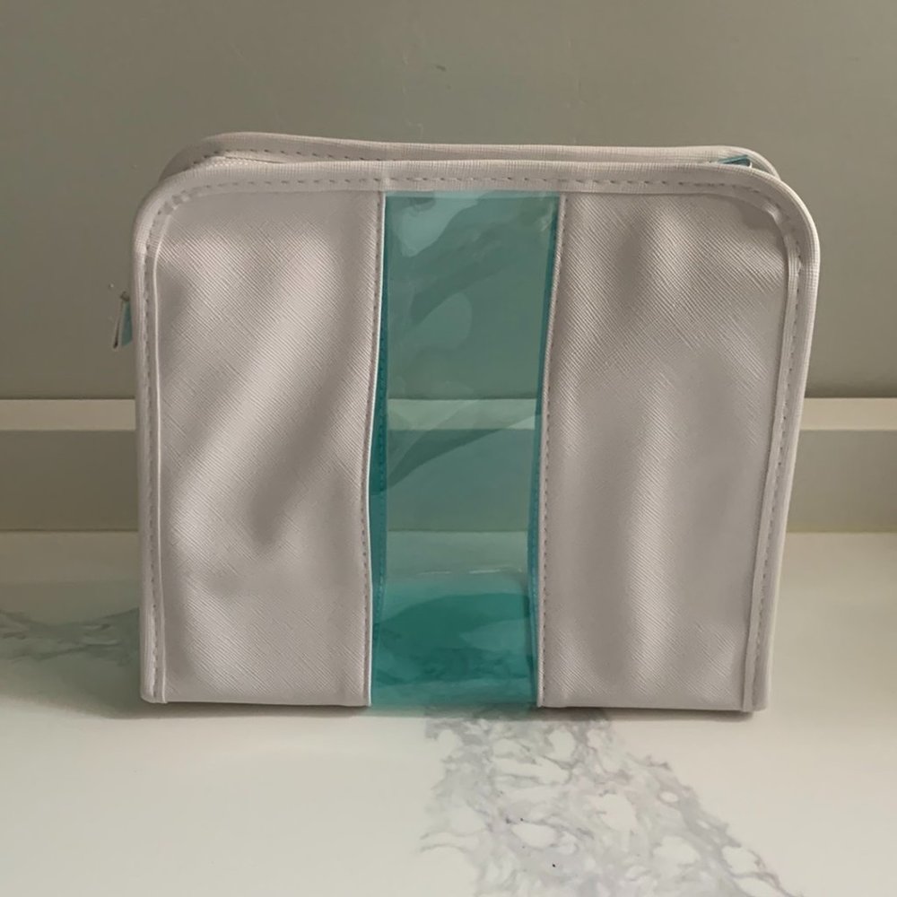 🎄5/$15🎄 Ulta Beauty Makeup Bag
